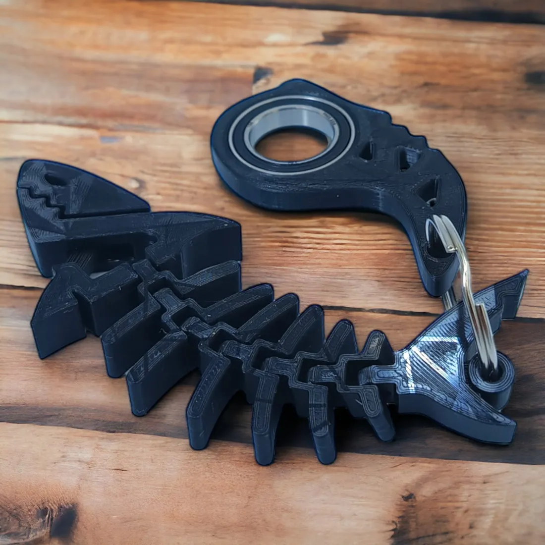 keyspinner-keyrambit-rekinek-brelok