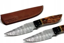 noz-recznie-wykonany-bushcraft-survival-stal-damascenska-skorzane-etui-k167