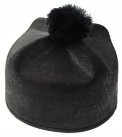 czapka-ksiedza-biret