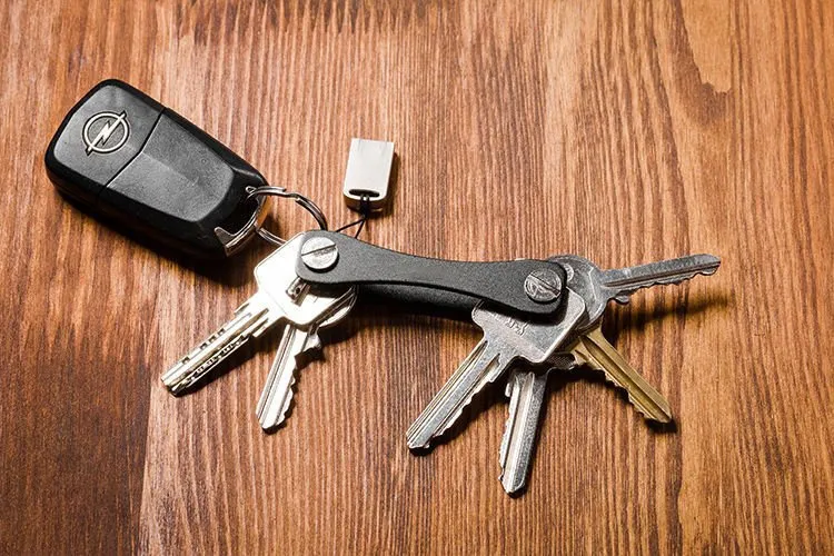 key-organizer-organizer-do-kluczy-czarny-stan-nowy