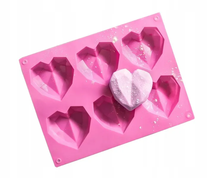 foremka-do-pieczenia-muffinek-serduszka-3d-wysokosc-produktu-2-cm