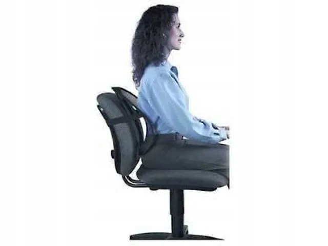ergonomiczna-podporka-na-krzeslo