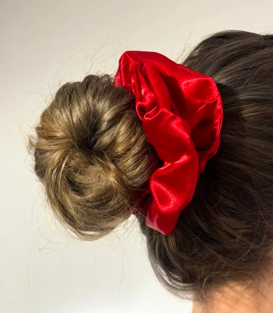 gumka-do-wlosow-scrunchie-fiolet-rodzaj-pojedyncza
