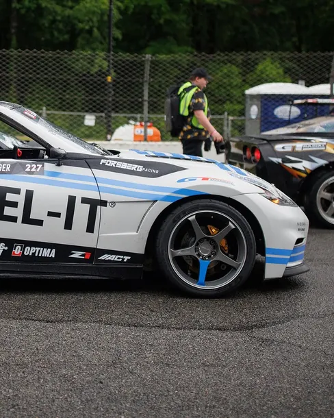 spray-poliuretanowy-antykorozyjny-steel-it-1051b-jasny-szary-397g-do-metalu-stan-nowy-pojemnosc-w-ofercie-397-ml