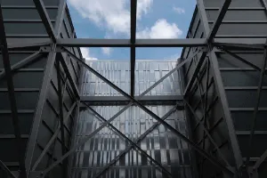 steel-itr-1012q-czarna-farba-poliuretanowa-o-pojemnosci-0-95l-marka-inny-stan-opakowania-oryginalne