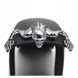 dekoracja-szkielet-metalowy-na-lampe-motocykla
