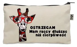 kosmetyczka-saszetka-bezowa-prezent-dzien-kobiet-dlugie-rzesy-zyrafa-ko-252