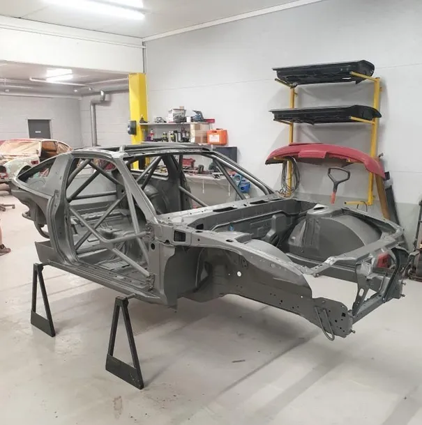 3-x-farba-w-sprayu-stalowo-szara-poliuretanowa-antykorozyjna-steel-it1002d-stan-nowy