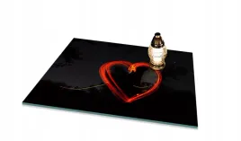 podstawka-szklo-hartowane-pod-znicze-na-cmentarz-wzor-serce-65x60cm