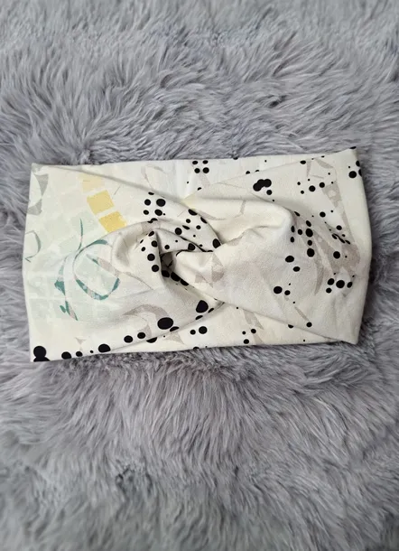 opaska-kropka-wzor-dominujacy-napisy-waga-z-opakowaniem-1-kg