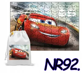puzzle-110-el-ukladanka-prezent-czerwone-autko-woreczek-z-nadrukiem