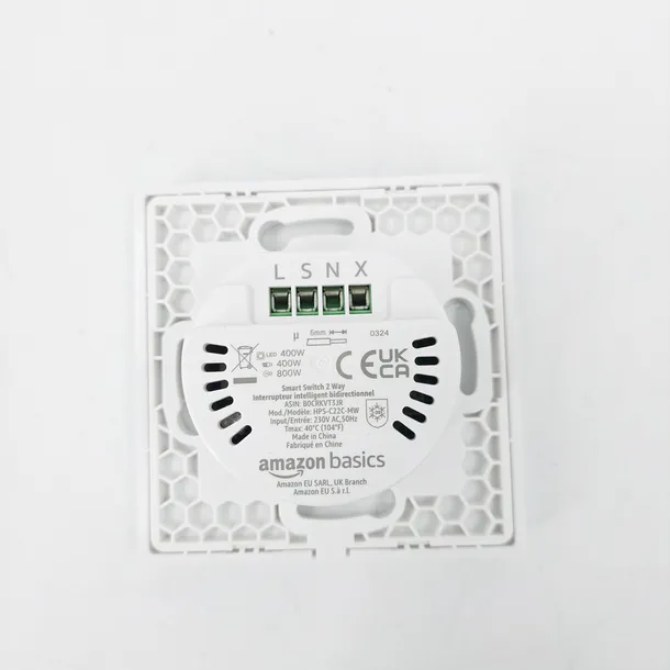 wlacznik-swiatla-amazon-basics-biale-typ-klasyczny