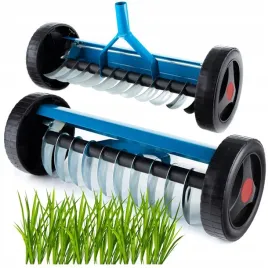 wertykulator-aerator-trawnika-reczny-napowietrzacz-wahadlowy-do-trawy-kolce