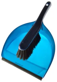 zmiotka-z-plastikowa-szufelka-z-gumka