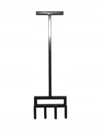 aerator-rurkowy-reczny-do-napowietrzania-i-piaskowania-trawnika
