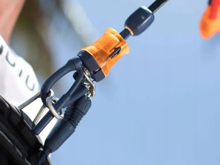 chicken-loop-do-baru-duotone-freeride-kit-leash-2025-model-quick-release-freeride