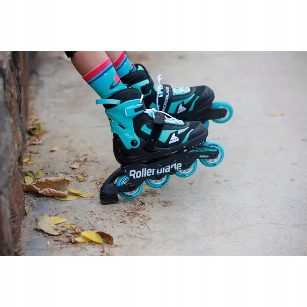rolki-rollerblade-microblade-black-light-blue-365-405-marka-rollerblade-stan-nowy