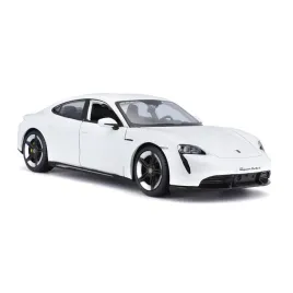 porsche-taycan-turbo-s-bialy-1-24-bburago-18-21098