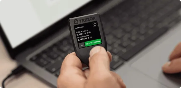 portfel-kryptowalut-trezor-model-t-produkt-wprowadzony-do-obrotu-na-terenie-ue-przed-13-12-2024-nie