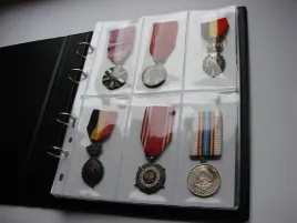 elegancki-album-klaser-na-odznaczenia-promocja