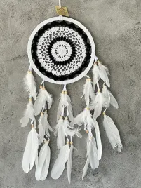 lapacz-snow-szydelkowy-boho-dekoracja-scienna-amulet-idealny-prezent-17cm