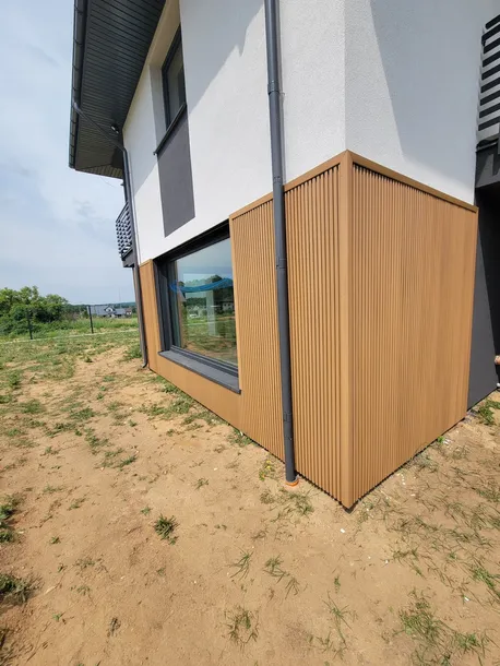 lamele-elewacyjne-kompozytowe-stan-nowy-szerokosc-21-6-cm