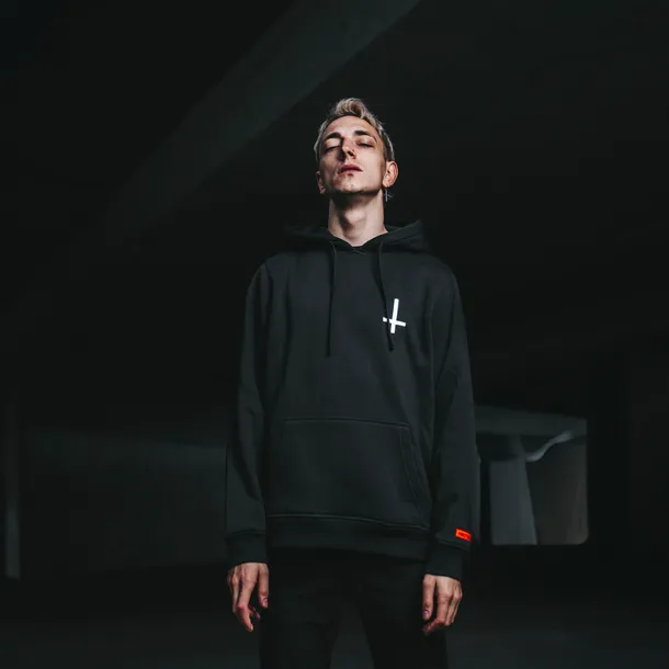 bluza-holy-blvk-inverted-cross