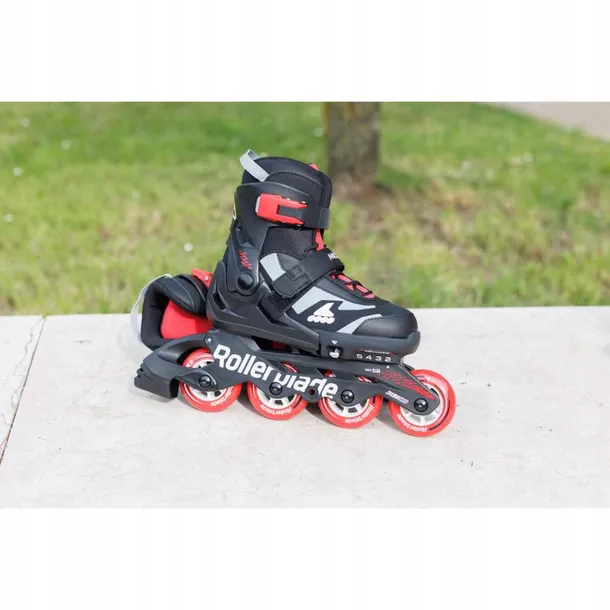 rolki-rollerblade-microblade-black-red-365-405-kod-producenta-86b0751530nd01