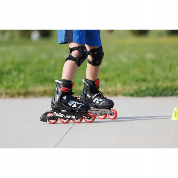 rolki-rollerblade-microblade-black-red-365-405-min-dlugosc-wkladki-23-cm