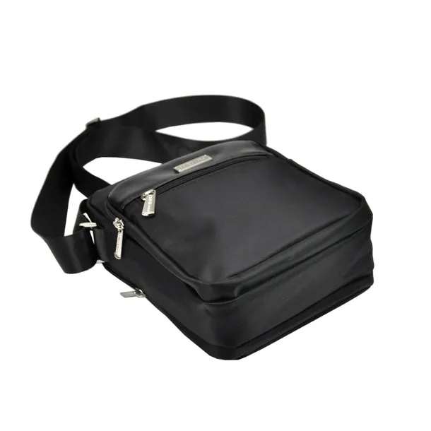 trwala-saszetka-meska-wykonana-z-poliestru-coveri-world-cw2101