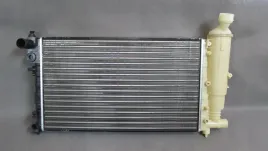 chlodnica-wody-citroen-saxo-96-99-cr468000s