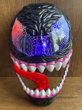 maska-venom-led-swiecaca