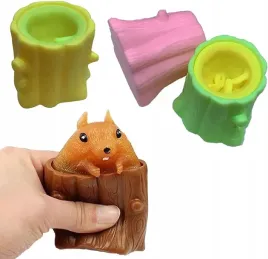 wiewiorki-w-drzewie-zabawka-manipulacyjna