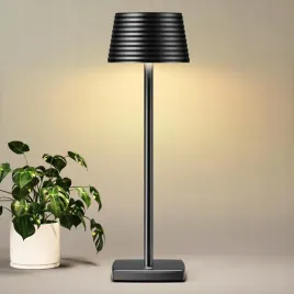 lampka-nocna-led-wolnostojaca-uniwersalna-w-kolorze-czarnym-35-cm-z-wtyczka