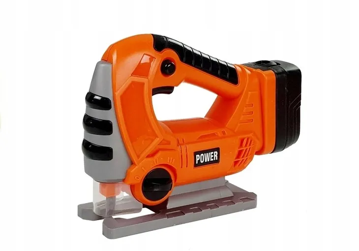 wyrzynarka-na-baterie-plec-chlopcy