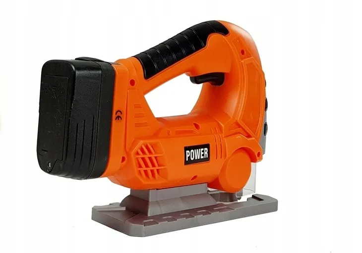 wyrzynarka-na-baterie-bohater-brak