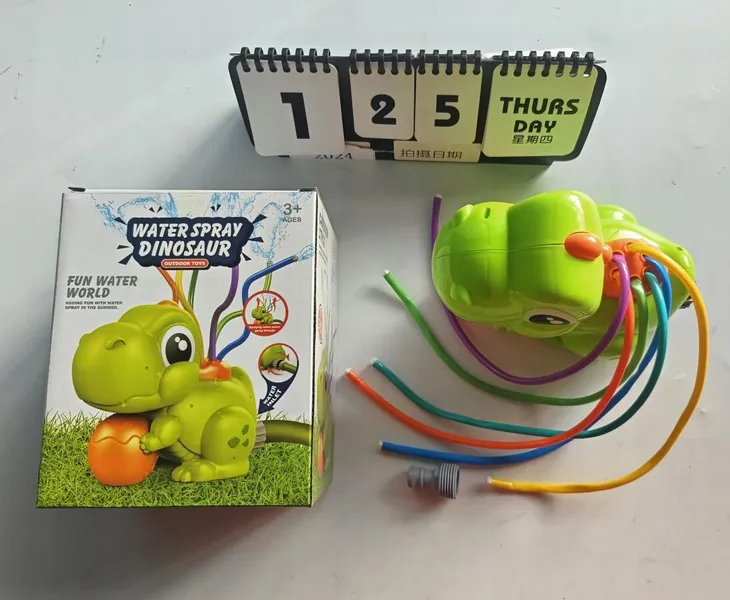 zraszacz-dinozaur-stan-nowy-bohater-brak