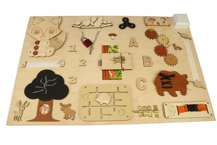 tablica-manipulacyjna-duza-las-material-drewno-metal-plastik-sznurek-tkanina