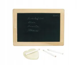 mala-tablica-z-kredkami-i-gabka