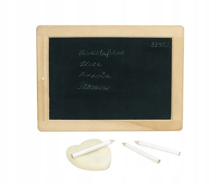 mala-tablica-z-kredkami-i-gabka