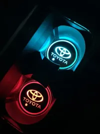 swiecace-podstawki-led-pod-kubek-toyota