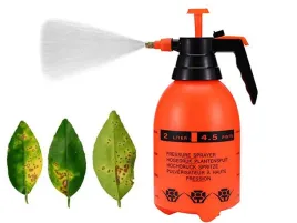 zraszacz-opryskiwacz-cisnieniowy-reczny-akcesoria-ogrodowe-rosliny