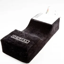 markowa-poduszka-pod-glowe-onrial