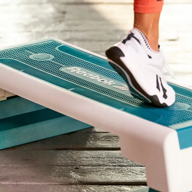 step-reebok-rap-11150tl-maksymalna-waga-uzytkownika-110-kg