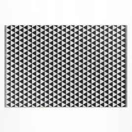winylowy-dywan-taras-geometryczny-wzor-trojkaty-imitacja-tkaniny-150x255-cm