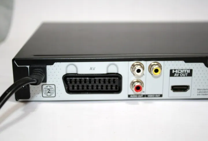 odtwarzacz-dvd-panasonic-dvd-s700eg-k-marka-panasonic