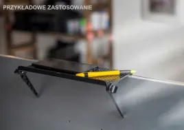 mala-polka-nakladana-na-telewizor-lub-monitor
