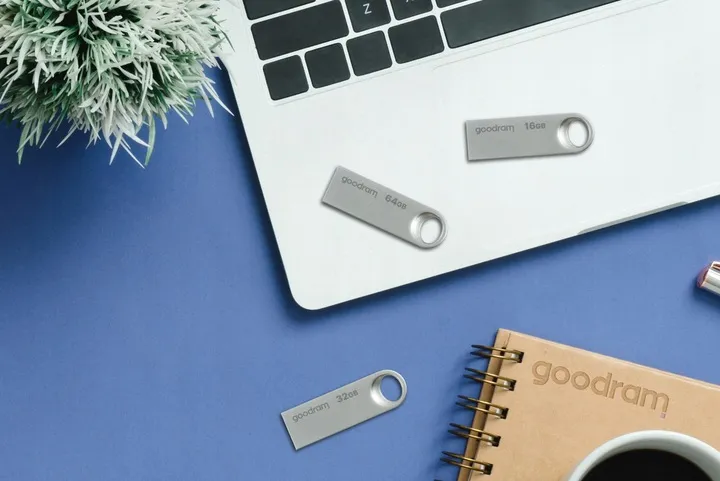 pendrive-goodram-32-gb-uno3-silver-usb-3-2