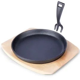 patelnia-do-serwowania-zeliwna-z-deska-litina-22-cm-2-el