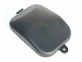 plastik-dekielek-dostepu-do-gaznika-gy6-syracuse-4